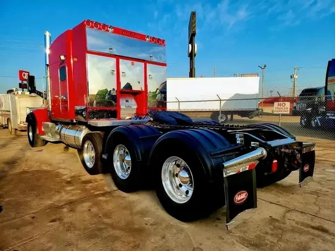 2020 Peterbilt 567