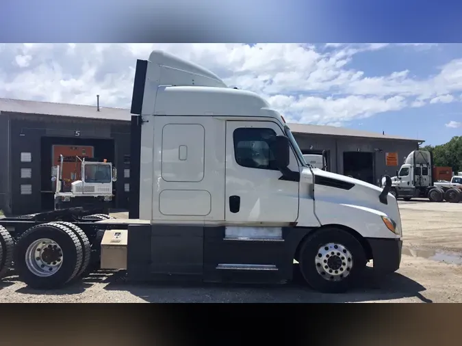 2020 Freightliner Cascadia