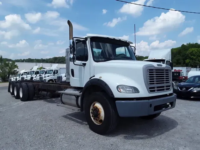 2016 FREIGHTLINER M2-112
