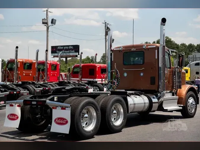 2026 PETERBILT 589