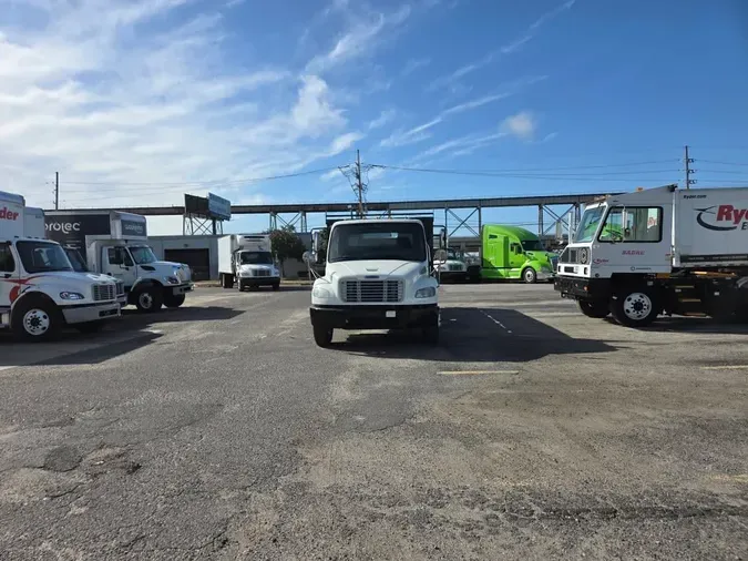 2019 FREIGHTLINER/MERCEDES M2 1064bfb96b611bba1db2200cad5f0b50885