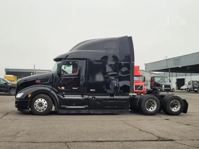 2022 PETERBILT 579