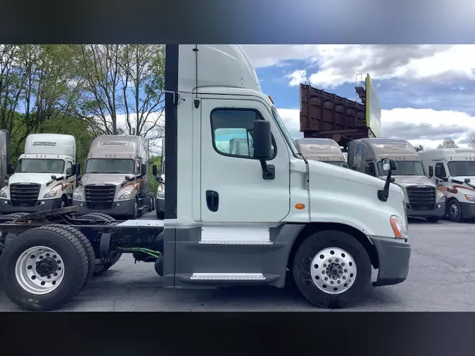 2019 Freightliner Cascadia 1254bfe7f2650cf73cb28654e8abcd78ff6