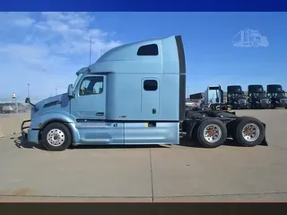 2022 PETERBILT 579
