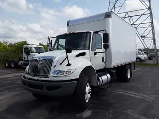 2018 Navistar International 4300