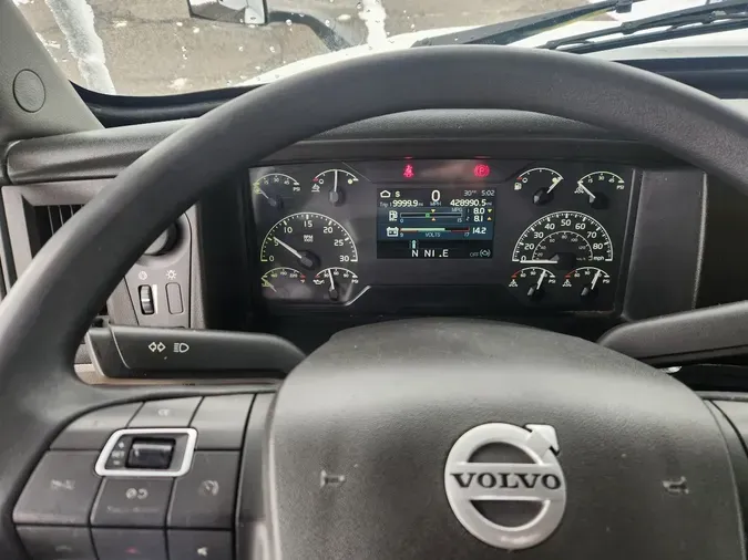 2022 VOLVO VNL64T7404c05fa2280ef49b01cd9b3bfb5736a27