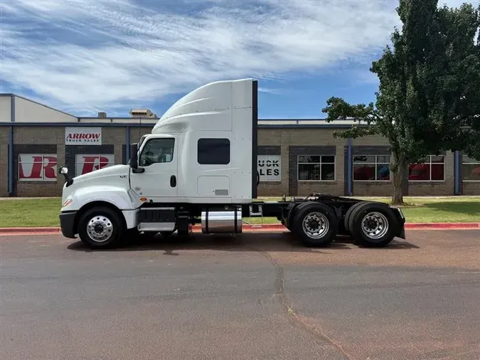 2021 INTERNATIONAL LT625