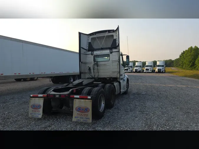 2019 Volvo VNL300