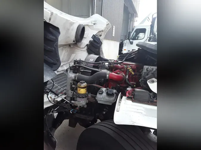 2016 FREIGHTLINER M2 106