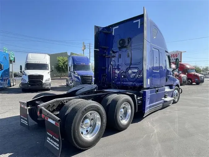 2021 FREIGHTLINER CA126