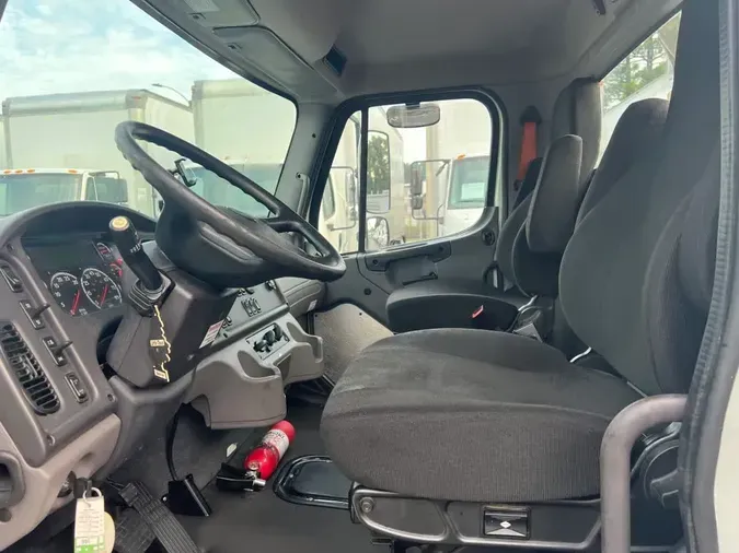 2020 FREIGHTLINER M2 106