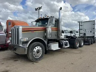 2013 PETERBILT 388