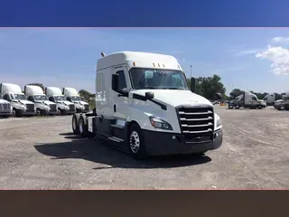 2022 Freightliner Cascadia 126