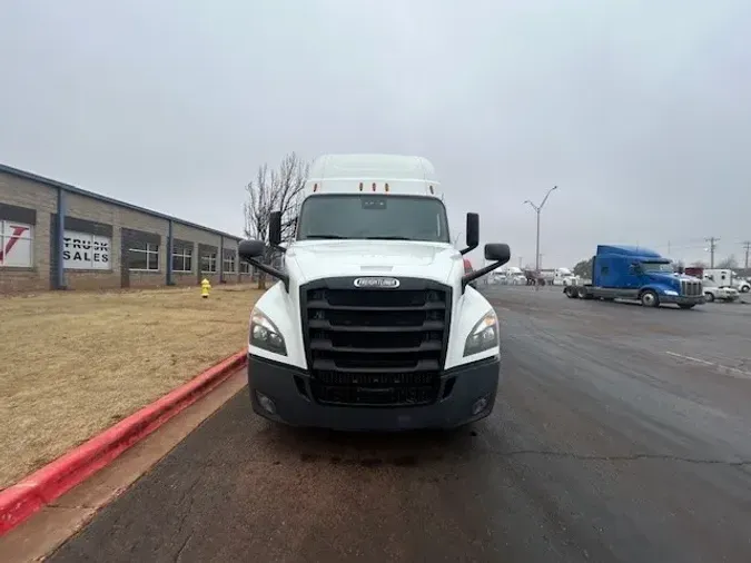 2020 FREIGHTLINER CA126