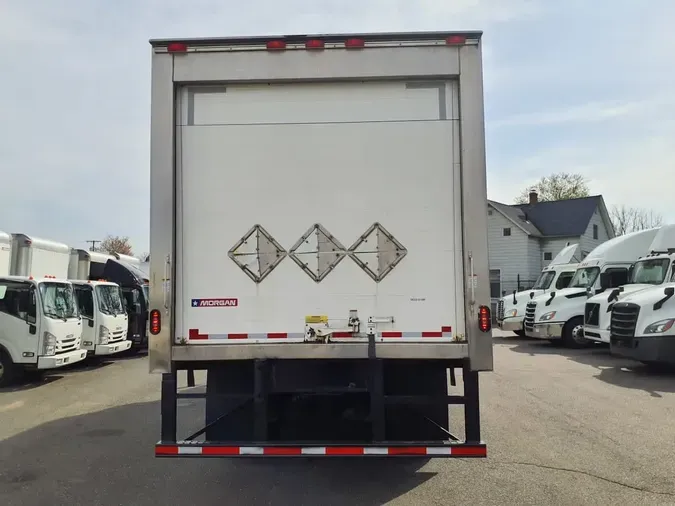 2017 FREIGHTLINER M2 106