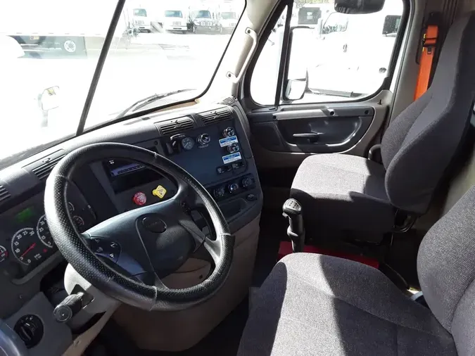 2018 FREIGHTLINER/MERCEDES CASCADIA 1254c1847351b3bbe3abf4af5322ffe406f