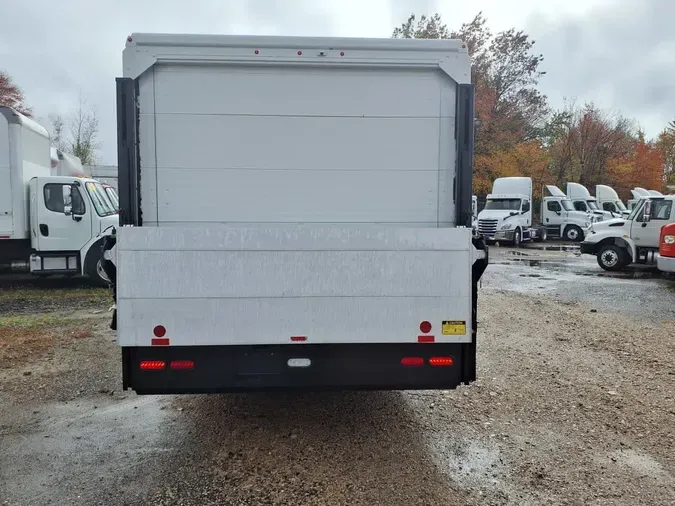 2018 FRTLR CUSTOM CHASSIS CORP MT454c18da0537a5269ace27a44739a06862