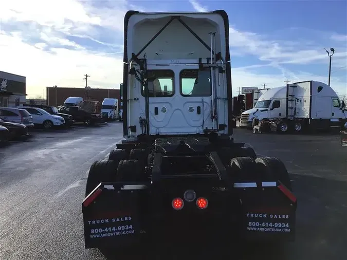 2020 FREIGHTLINER CA126