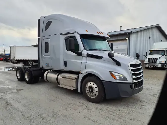 2021 FREIGHTLINER/MERCEDES NEW CASCADIA PX126644c1a3bf24a68e947a465f4c9f4ba56b0