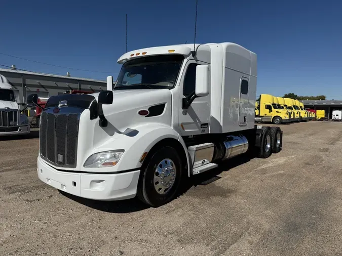 2022 Peterbilt 579