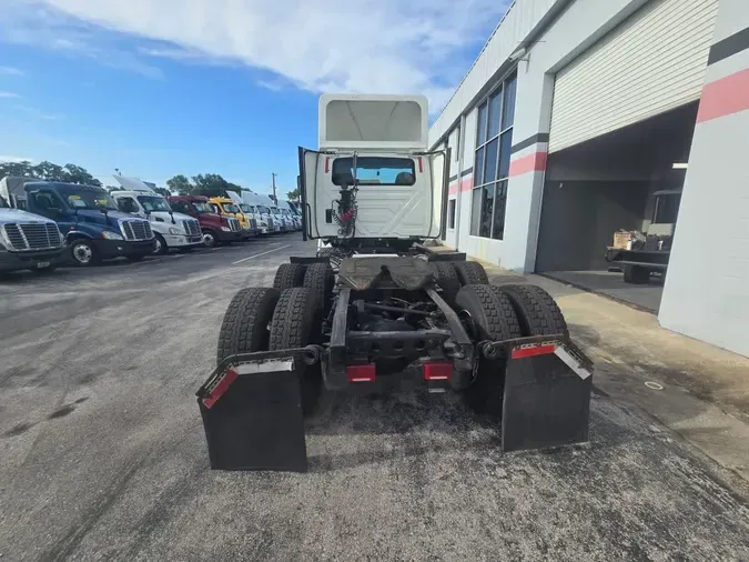 2020 NAVISTAR INTERNATIONAL LT625 DAYCAB T/A
