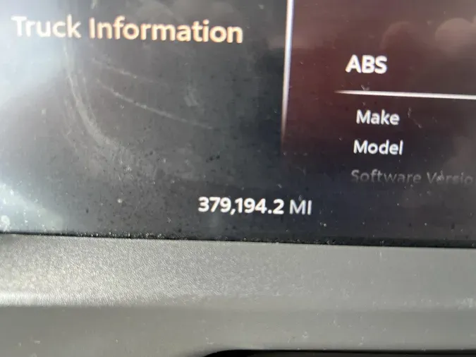 2023 Peterbilt 579