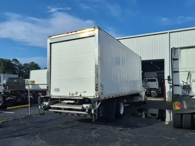 2019 FREIGHTLINER M2 106