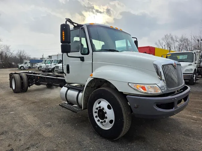 2019 NAVISTAR INTERNATIONAL 4300