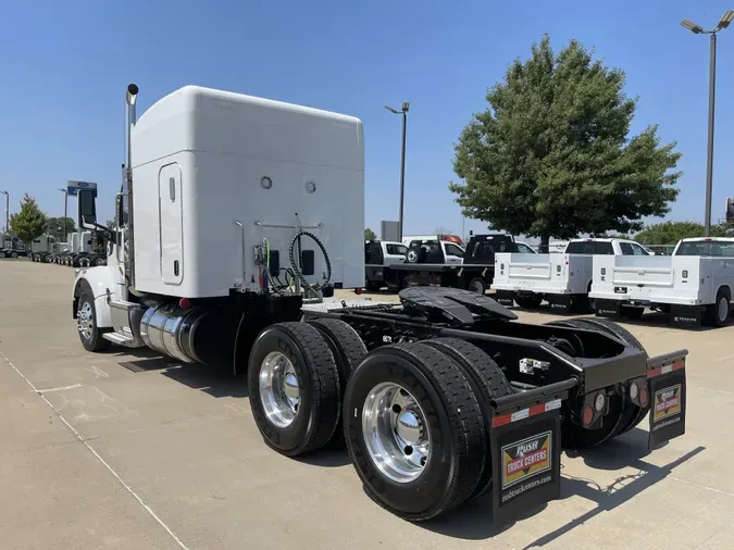 2020 Peterbilt 567