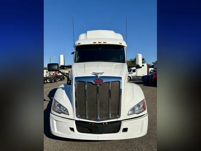 2022 Peterbilt 579