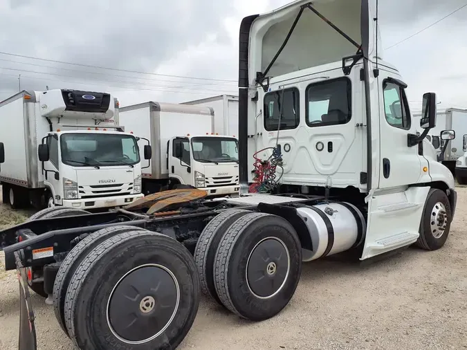 2020 FREIGHTLINER CASCADIA 125