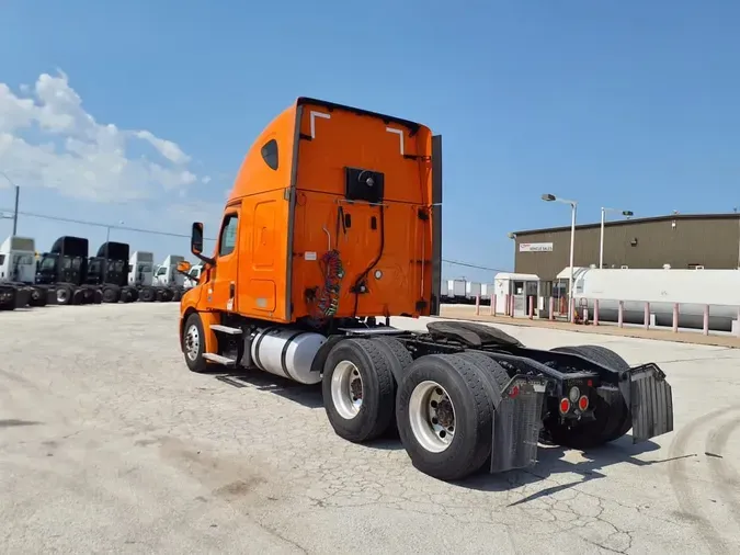 2019 FREIGHTLINER NEW CASCADIA PX12664