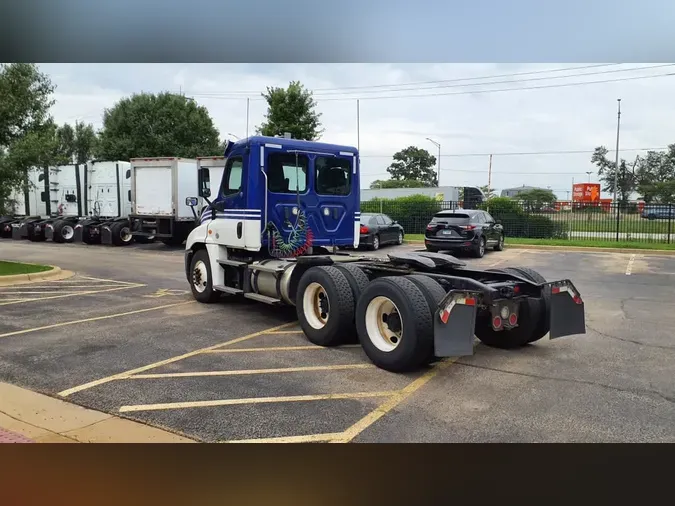 2020 FREIGHTLINER/MERCEDES CASCADIA 125