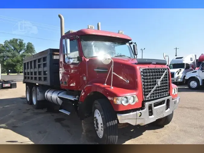 2008 VOLVO VHD84B200