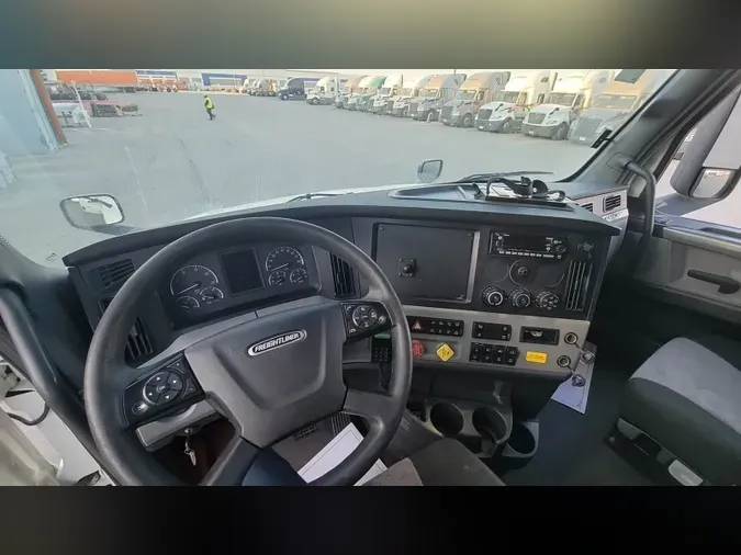 2022 Freightliner Cascadia 126
