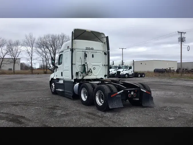 2021 Freightliner Cascadia 126