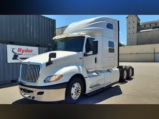 2020 NAVISTAR INTERNATIONAL LT625 SLPR CAB