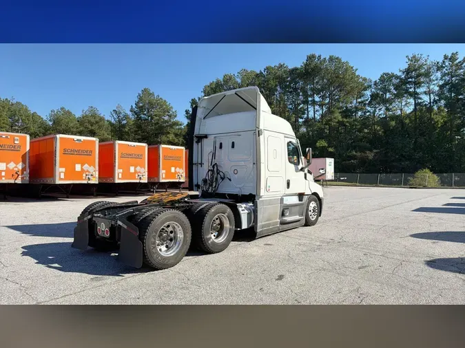 2022 Freightliner Cascadia 1264c40ec4d16e4b11e9edb58cd34721297
