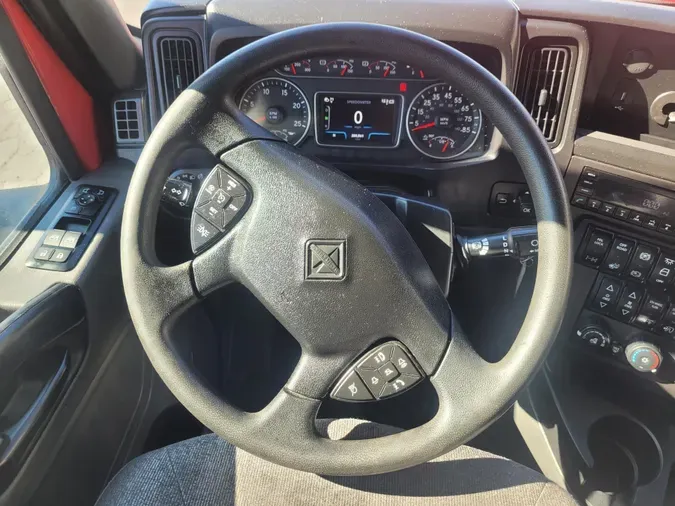 2022 International LT625