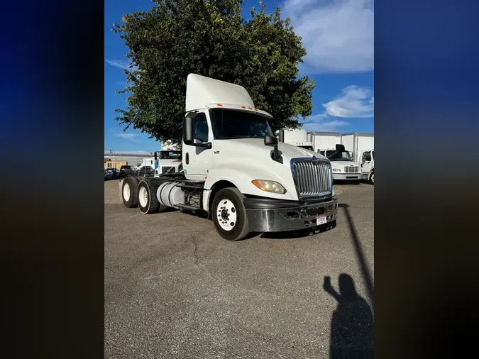 2019 NAVISTAR INTERNATIONAL LT625 DAYCAB T/A