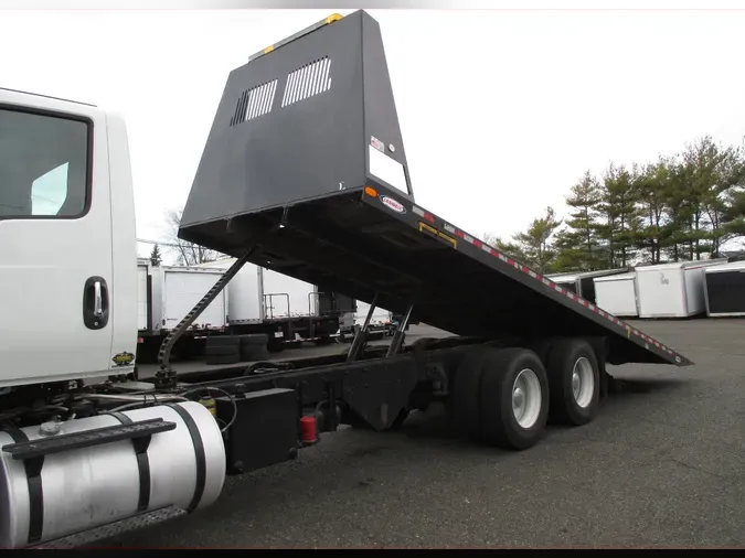 2019 INTERNATIONAL HV613