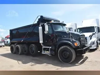 2007 MACK GRANITE CV713