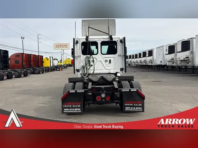 2023 FREIGHTLINER CA126