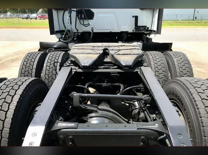 2022 INT LT625 6x4