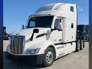 2023 PETERBILT 579