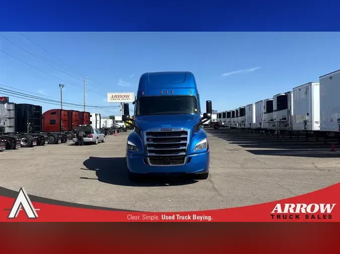 2022 FREIGHTLINER CA126