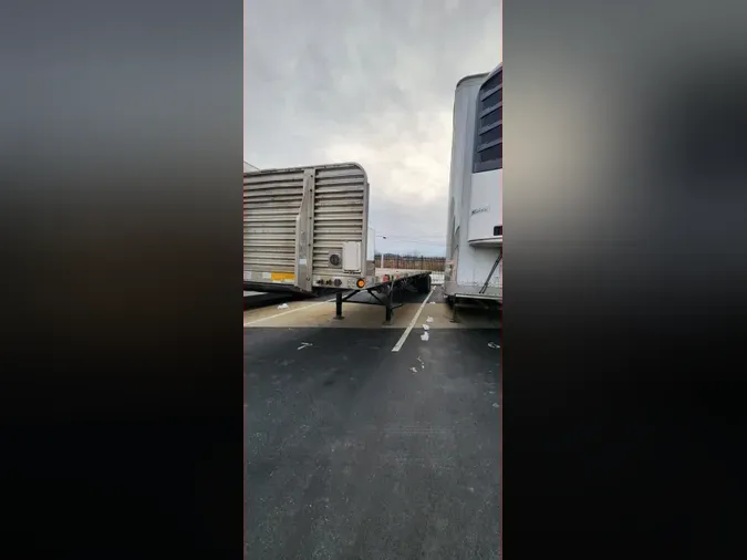 2016 UTILITY TRAILERS FS2CHA 48/1024c5403f550226d1d2f630e8f25ad835a