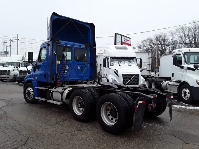 2017 FREIGHTLINER/MERCEDES CASCADIA 125