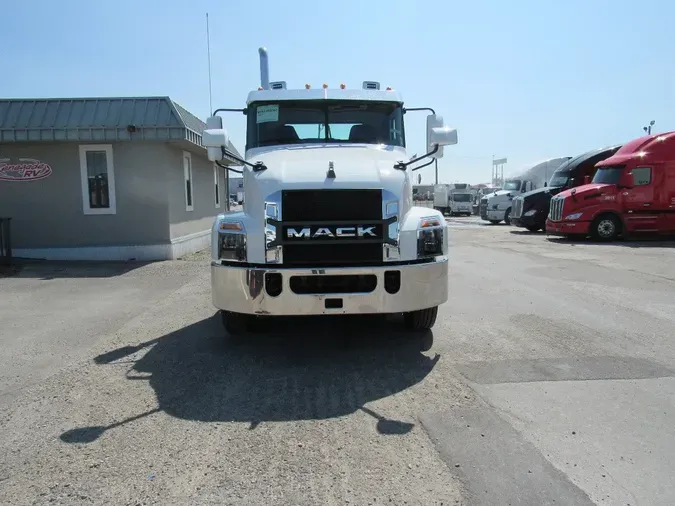 2026 MACK AN64T