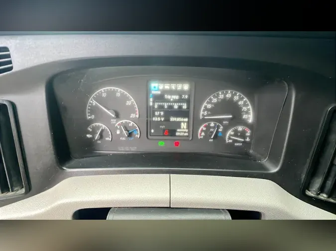 2022 Freightliner Cascadia 126